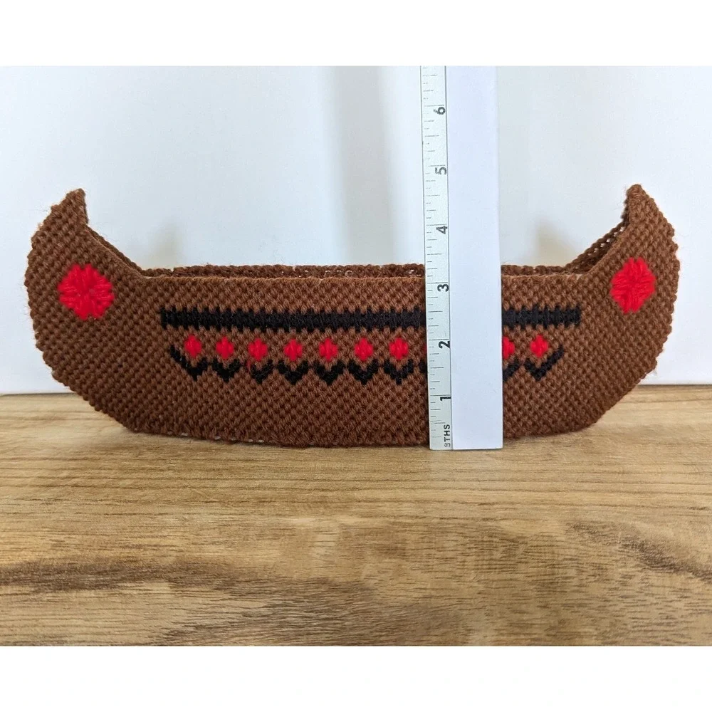 VTG Plastic Canvas Needlepoint Indian Native American Canoe Thanksgiving Decor
